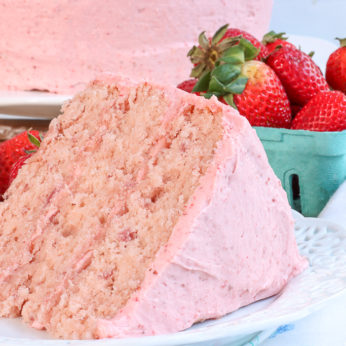 easy fresh strawberry cake recipe