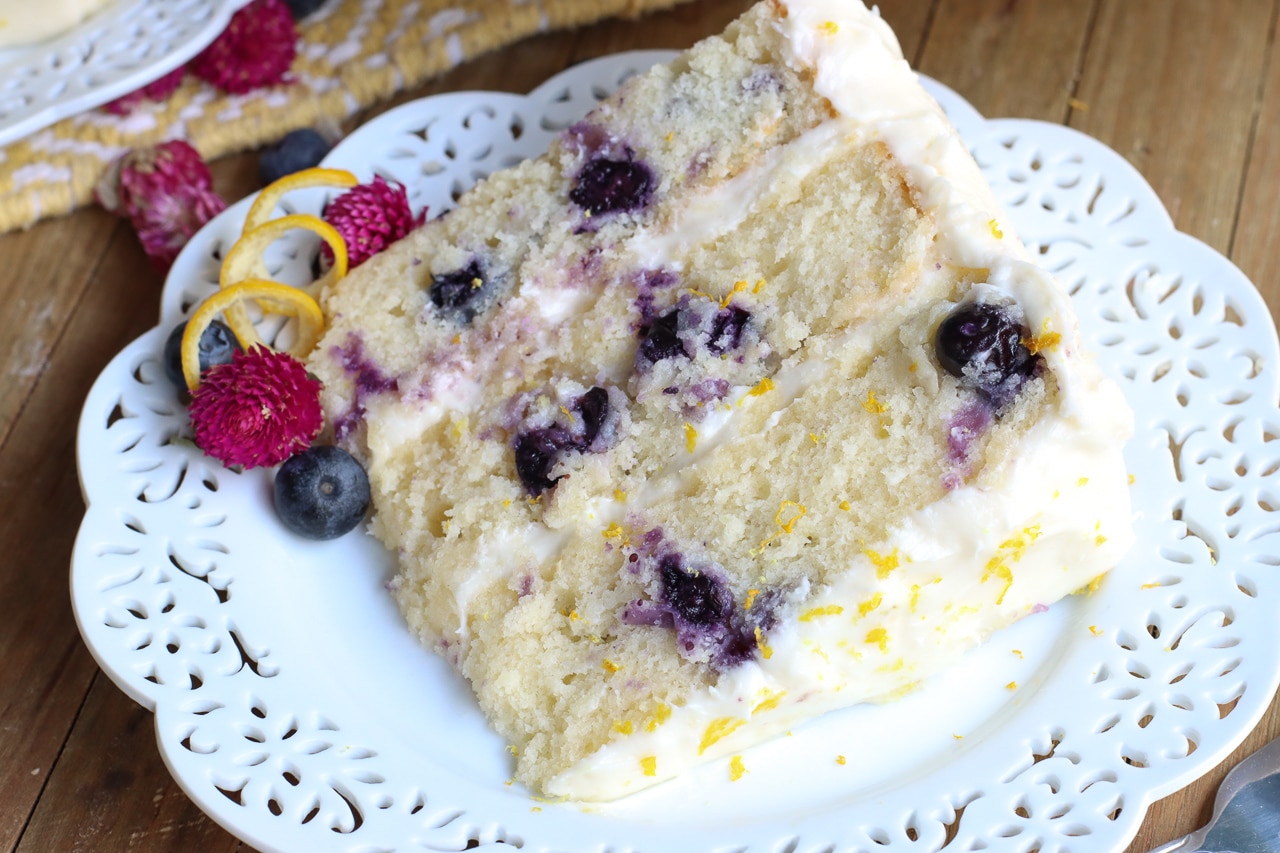 homemade lemon bluebeerry cake