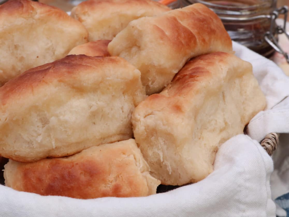 easy homemade dinner rolls