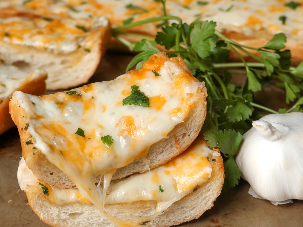 cheesy garlic bread recipe