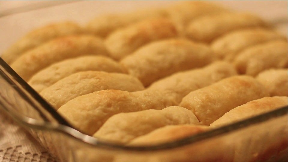 Easy Homemade Yeast Roll Recipe